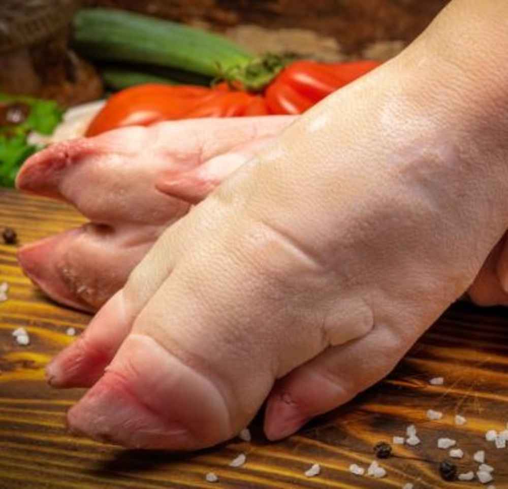 PORK - PIG FEET / per lb.